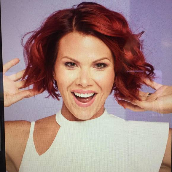 Meet your Posher, Janelle - Picture 1 of 1